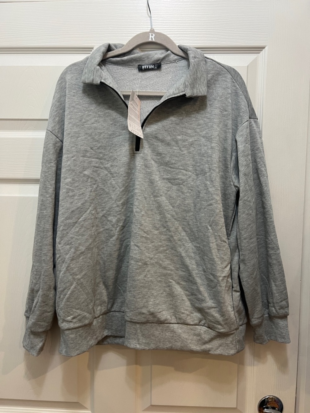 Men's Light Gray Half-Zip Sweatshirt Pullover